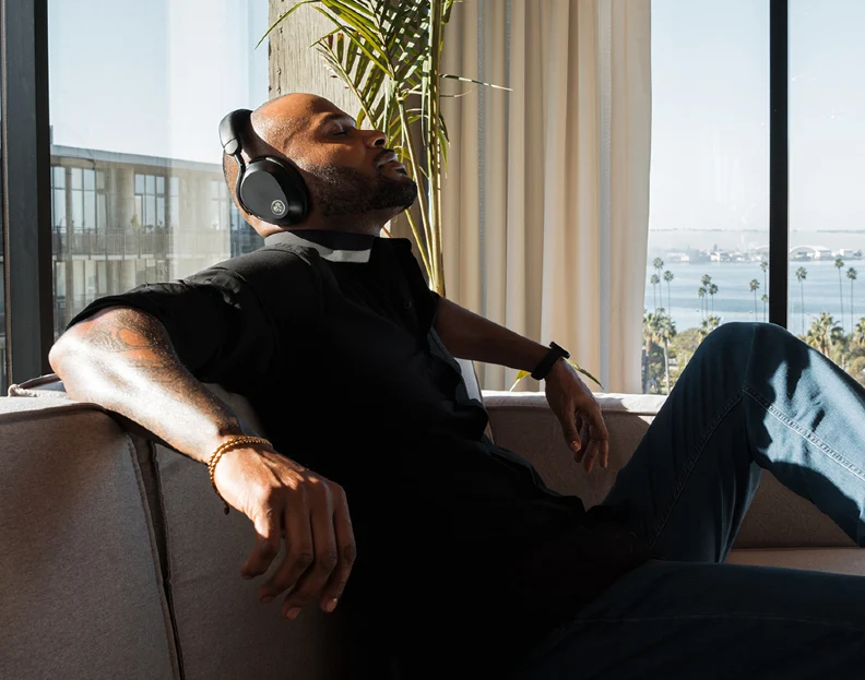 HEADPHONES